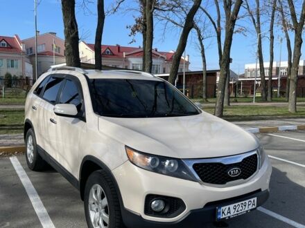 Кіа Соренто 2010 у Києві на Automoto.ua Бежевий Кіа Соренто, об'ємом двигуна 2.4 л та пробігом 200 тис. км за 10000 $, фото 1 на Automoto.ua