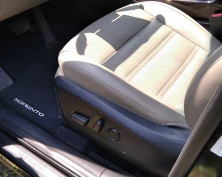 Чорний Кіа Соренто, об'ємом двигуна 3.3 л та пробігом 94 тис. км за 18500 $, фото 6 на Automoto.ua