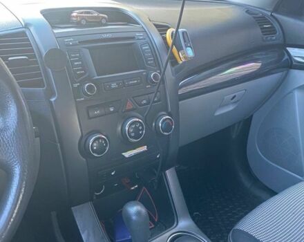 Черный Киа Соренто, объемом двигателя 2.4 л и пробегом 161 тыс. км за 10999 $, фото 4 на Automoto.ua