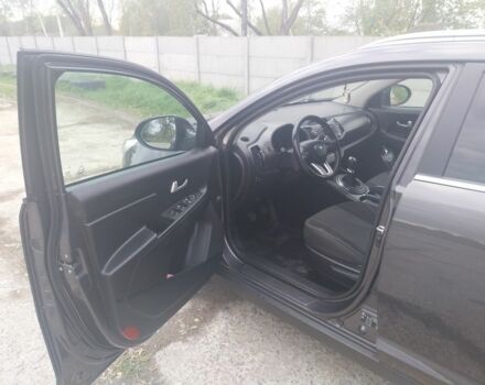 Черный Киа Соренто, объемом двигателя 1.7 л и пробегом 180 тыс. км за 13000 $, фото 7 на Automoto.ua