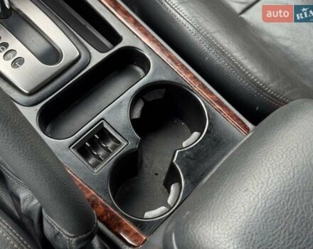 Чорний Кіа Соренто, об'ємом двигуна 2.5 л та пробігом 303 тис. км за 7490 $, фото 22 на Automoto.ua