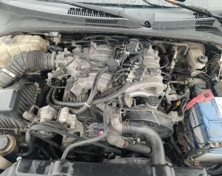 Черный Киа Соренто, объемом двигателя 3.5 л и пробегом 327 тыс. км за 3400 $, фото 9 на Automoto.ua