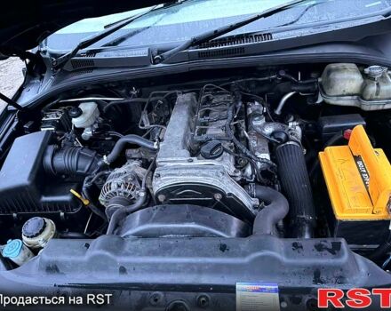 Чорний Кіа Соренто, об'ємом двигуна 2.5 л та пробігом 266 тис. км за 3000 $, фото 9 на Automoto.ua