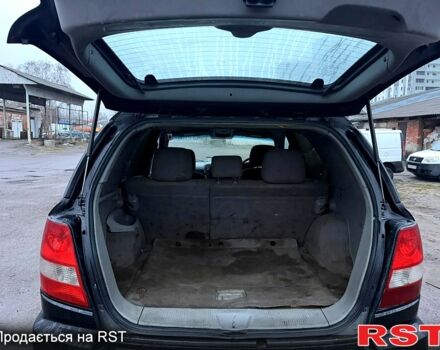 Чорний Кіа Соренто, об'ємом двигуна 2.5 л та пробігом 266 тис. км за 3000 $, фото 6 на Automoto.ua