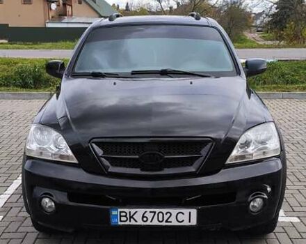 Черный Киа Соренто, объемом двигателя 2.5 л и пробегом 240 тыс. км за 7500 $, фото 6 на Automoto.ua