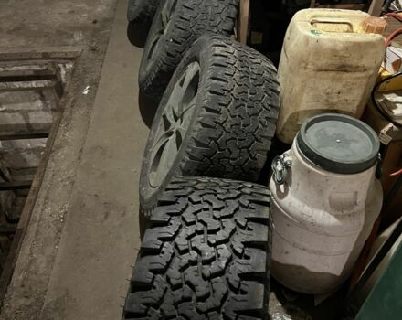 Черный Киа Соренто, объемом двигателя 2.5 л и пробегом 360 тыс. км за 3700 $, фото 8 на Automoto.ua