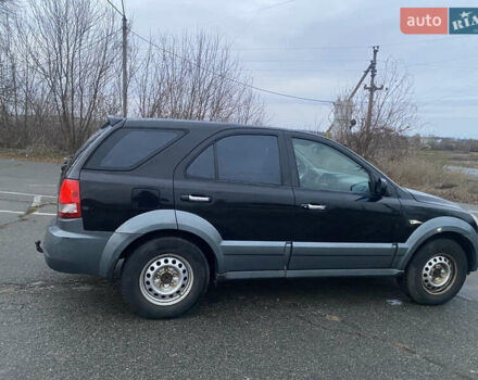 Черный Киа Соренто, объемом двигателя 2.5 л и пробегом 250 тыс. км за 4150 $, фото 8 на Automoto.ua