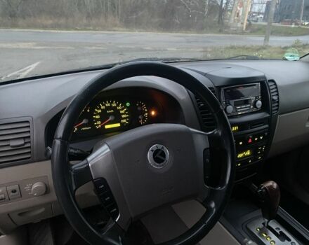 Черный Киа Соренто, объемом двигателя 2.5 л и пробегом 250 тыс. км за 4150 $, фото 15 на Automoto.ua