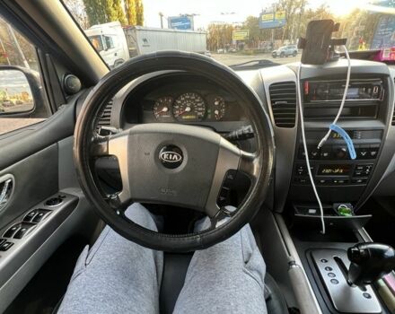 Черный Киа Соренто, объемом двигателя 2.5 л и пробегом 216 тыс. км за 148000 $, фото 5 на Automoto.ua