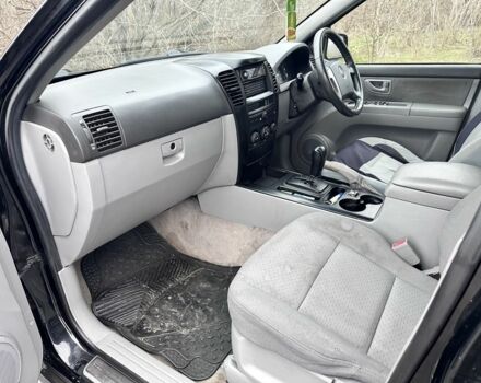 Черный Киа Соренто, объемом двигателя 2.5 л и пробегом 270 тыс. км за 4200 $, фото 5 на Automoto.ua