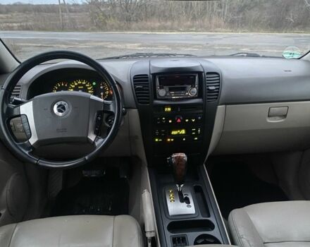 Черный Киа Соренто, объемом двигателя 2.5 л и пробегом 250 тыс. км за 4150 $, фото 14 на Automoto.ua