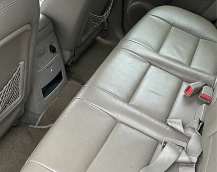 Черный Киа Соренто, объемом двигателя 2.5 л и пробегом 270 тыс. км за 2800 $, фото 7 на Automoto.ua