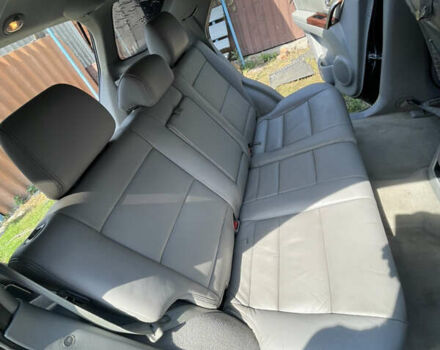 Чорний Кіа Соренто, об'ємом двигуна 2.5 л та пробігом 345 тис. км за 5100 $, фото 18 на Automoto.ua