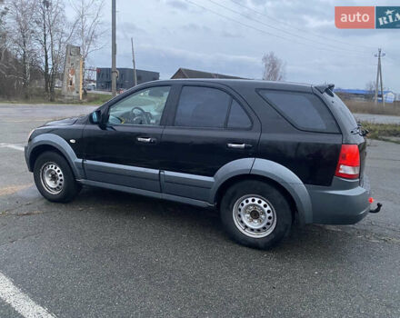 Черный Киа Соренто, объемом двигателя 2.5 л и пробегом 250 тыс. км за 4150 $, фото 6 на Automoto.ua