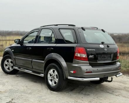 Черный Киа Соренто, объемом двигателя 2.5 л и пробегом 258 тыс. км за 5250 $, фото 4 на Automoto.ua