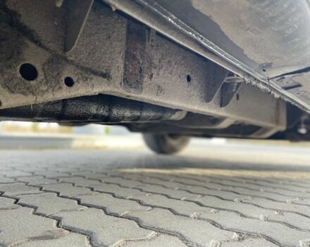 Черный Киа Соренто, объемом двигателя 2.5 л и пробегом 270 тыс. км за 3350 $, фото 11 на Automoto.ua