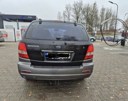 Черный Киа Соренто, объемом двигателя 2.5 л и пробегом 250 тыс. км за 4577 $, фото 4 на Automoto.ua