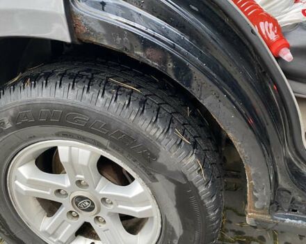 Черный Киа Соренто, объемом двигателя 2.4 л и пробегом 260 тыс. км за 5899 $, фото 5 на Automoto.ua