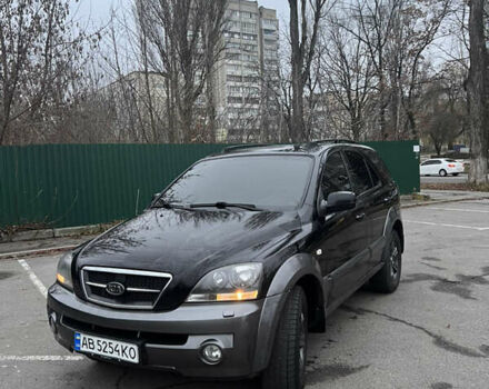 Черный Киа Соренто, объемом двигателя 2.5 л и пробегом 340 тыс. км за 7500 $, фото 4 на Automoto.ua