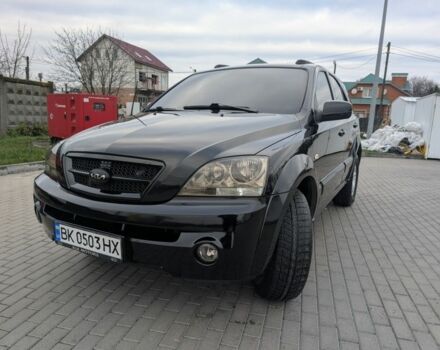 Черный Киа Соренто, объемом двигателя 2.5 л и пробегом 300 тыс. км за 8000 $, фото 1 на Automoto.ua