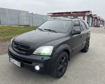 Черный Киа Соренто, объемом двигателя 2.5 л и пробегом 285 тыс. км за 3000 $, фото 1 на Automoto.ua