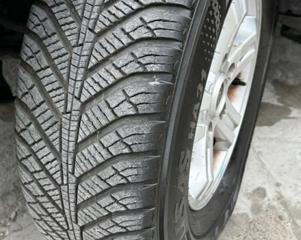 Черный Киа Соренто, объемом двигателя 2.5 л и пробегом 258 тыс. км за 5250 $, фото 10 на Automoto.ua