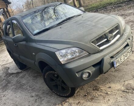 Черный Киа Соренто, объемом двигателя 2.5 л и пробегом 293 тыс. км за 3450 $, фото 9 на Automoto.ua