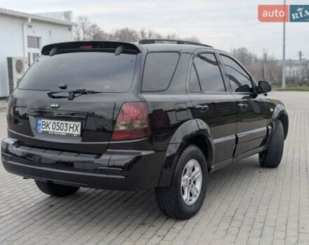 Черный Киа Соренто, объемом двигателя 2.5 л и пробегом 300 тыс. км за 8000 $, фото 3 на Automoto.ua
