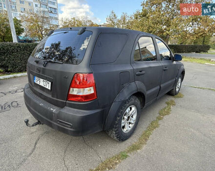 Черный Киа Соренто, объемом двигателя 2.5 л и пробегом 160 тыс. км за 3500 $, фото 2 на Automoto.ua