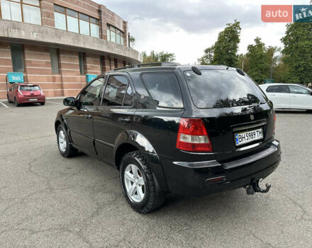 Черный Киа Соренто, объемом двигателя 2.5 л и пробегом 332 тыс. км за 5700 $, фото 2 на Automoto.ua