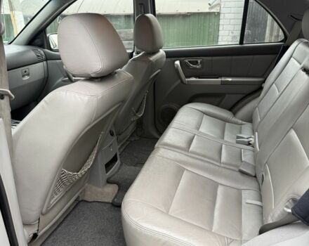 Чорний Кіа Соренто, об'ємом двигуна 2.5 л та пробігом 198 тис. км за 4950 $, фото 10 на Automoto.ua