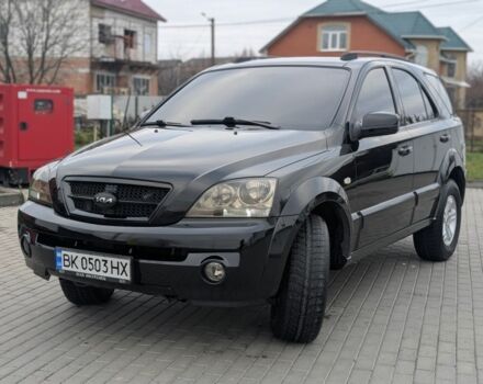 Черный Киа Соренто, объемом двигателя 2.5 л и пробегом 300 тыс. км за 8000 $, фото 2 на Automoto.ua