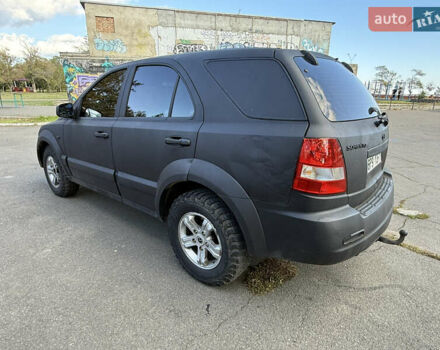 Черный Киа Соренто, объемом двигателя 2.5 л и пробегом 160 тыс. км за 3500 $, фото 3 на Automoto.ua