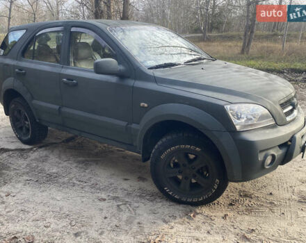 Черный Киа Соренто, объемом двигателя 2.5 л и пробегом 293 тыс. км за 3450 $, фото 7 на Automoto.ua