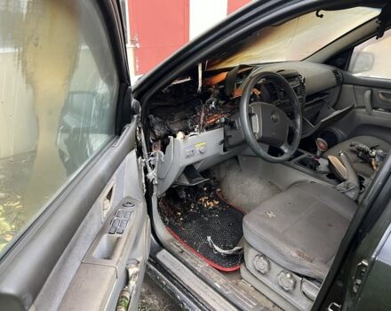 Черный Киа Соренто, объемом двигателя 2.5 л и пробегом 2 тыс. км за 800 $, фото 7 на Automoto.ua