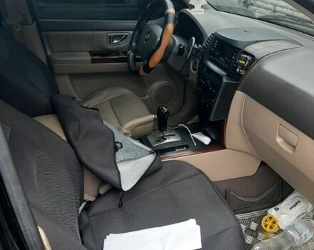 Черный Киа Соренто, объемом двигателя 2.5 л и пробегом 350 тыс. км за 2000 $, фото 6 на Automoto.ua