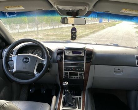 Черный Киа Соренто, объемом двигателя 2.5 л и пробегом 250 тыс. км за 3700 $, фото 6 на Automoto.ua