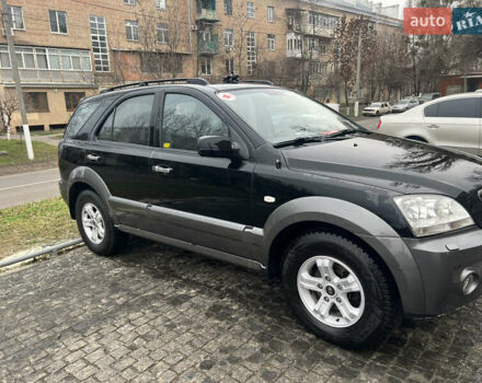 Черный Киа Соренто, объемом двигателя 2.5 л и пробегом 140 тыс. км за 7500 $, фото 10 на Automoto.ua