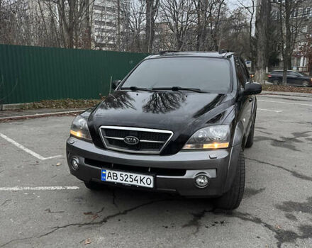 Черный Киа Соренто, объемом двигателя 2.5 л и пробегом 340 тыс. км за 7500 $, фото 1 на Automoto.ua