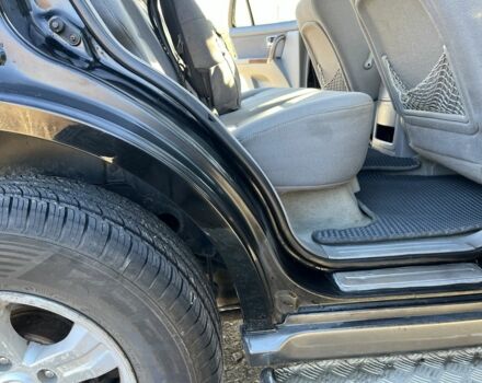 Черный Киа Соренто, объемом двигателя 2.4 л и пробегом 205 тыс. км за 6650 $, фото 5 на Automoto.ua