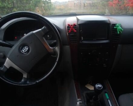 Чорний Кіа Соренто, об'ємом двигуна 2.5 л та пробігом 300 тис. км за 3700 $, фото 5 на Automoto.ua