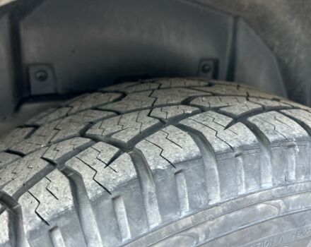 Черный Киа Соренто, объемом двигателя 2.5 л и пробегом 279 тыс. км за 4600 $, фото 11 на Automoto.ua