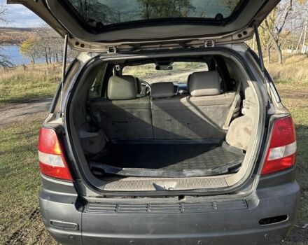 Киа Соренто 2005 в Славянске на Automoto.ua Черный Киа Соренто, объемом двигателя 2.5 л и пробегом 321 тыс. км за 3000 $, фото 7 на Automoto.ua