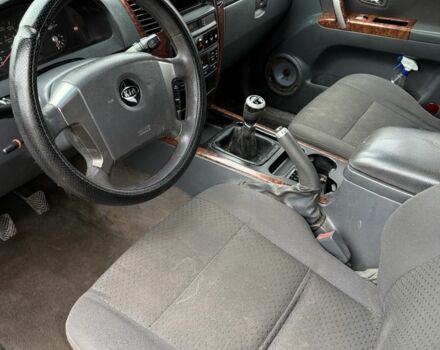 Черный Киа Соренто, объемом двигателя 0 л и пробегом 250 тыс. км за 2600 $, фото 3 на Automoto.ua