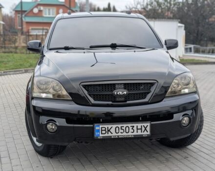 Черный Киа Соренто, объемом двигателя 2.5 л и пробегом 300 тыс. км за 8000 $, фото 3 на Automoto.ua