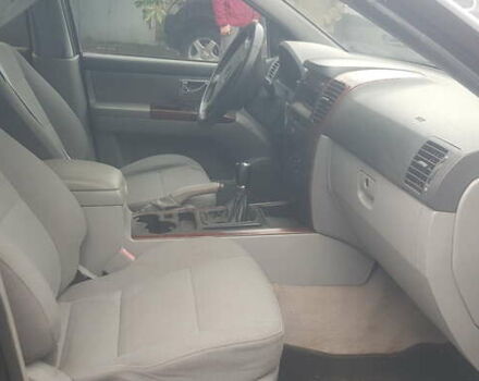 Черный Киа Соренто, объемом двигателя 2.35 л и пробегом 127 тыс. км за 6400 $, фото 6 на Automoto.ua