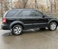 Черный Киа Соренто, объемом двигателя 2.5 л и пробегом 210 тыс. км за 4500 $, фото 3 на Automoto.ua