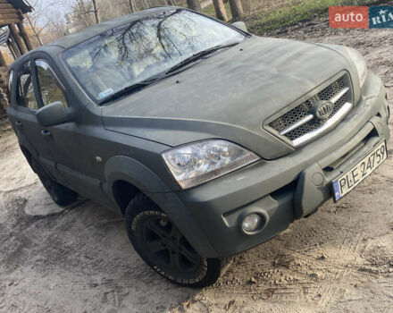 Черный Киа Соренто, объемом двигателя 2.5 л и пробегом 293 тыс. км за 3450 $, фото 9 на Automoto.ua