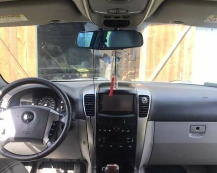 Черный Киа Соренто, объемом двигателя 2.5 л и пробегом 262 тыс. км за 9200 $, фото 9 на Automoto.ua