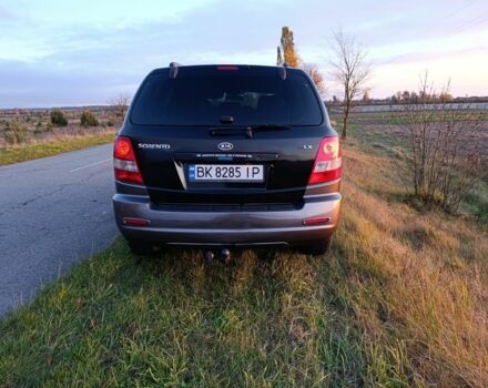 Черный Киа Соренто, объемом двигателя 2.5 л и пробегом 291 тыс. км за 7200 $, фото 2 на Automoto.ua